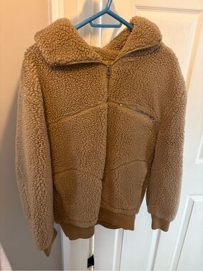 Aritzia Wilfred teddy bear jacket